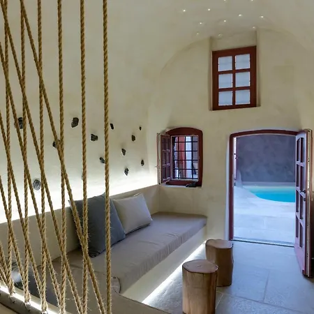 Ξενοδοχείο με διαμερίσματα Andronikos Canaves