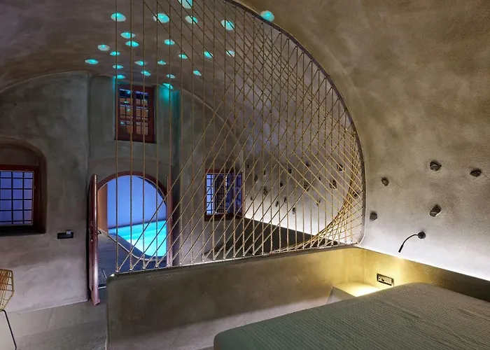 Apart Otel Andronikos Canaves 4*