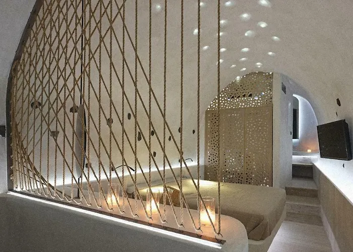 Apart Otel Andronikos Canaves 4*