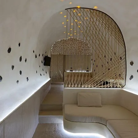 Apart Otel Andronikos Canaves