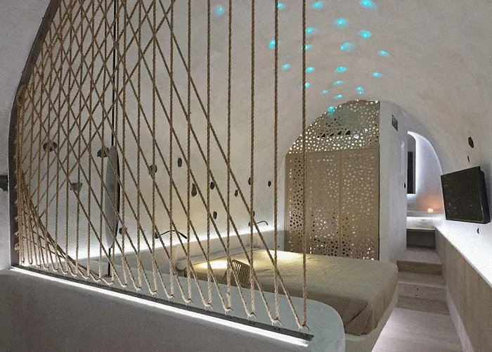 Aparthotel Andronikos Canaves 4*