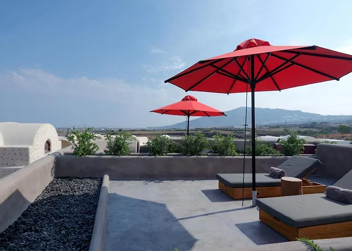 Andronikos Canaves Aparthotel 4*